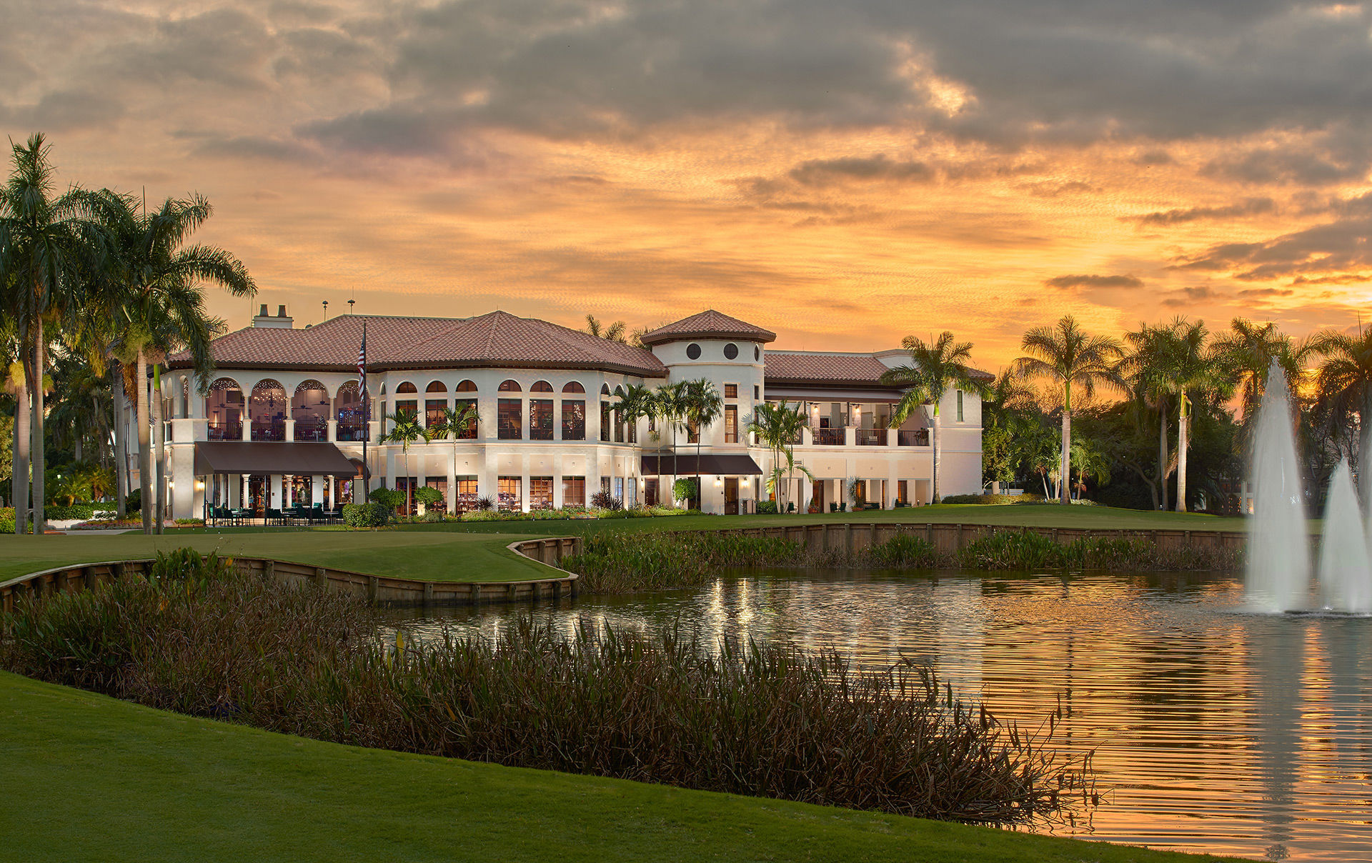 the royal palm yacht and country club
