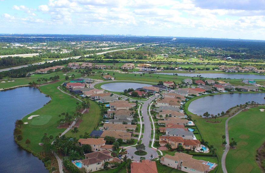 10 Things You Need to Know Before Buying a Golf Home in Jupiter Country Club