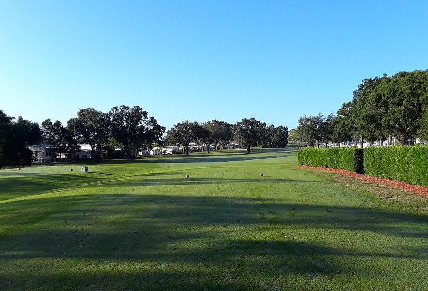 lot of trees on the golf course - Deer Creek RV Golf & Country Club - Premier Community Living