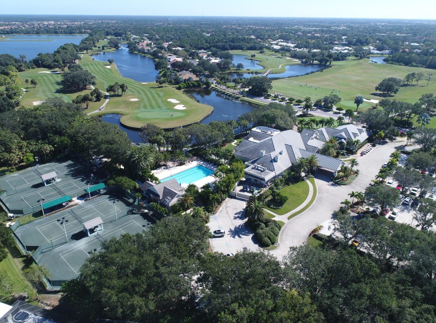 a top view of the golf course of the The Venice Golf and Country Club