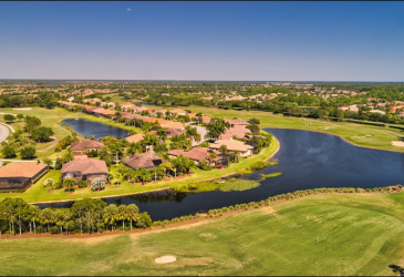 River Strand Golf and Country Club