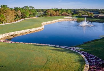 Cedar Hammock Golf and Country Club has lakes with fountain on the golf course