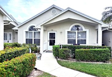 Golf Home - 1 /  1160 Nw Lombardy Drive, Port Saint Lucie, Fl1 /  1160 Nw Lombardy Drive, Port Saint Lucie, Fl