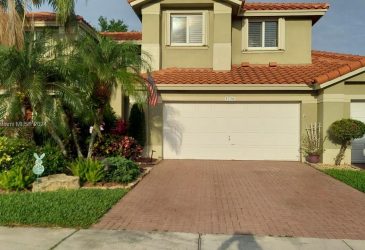 Golf Home -  5736 Nw 127th Ter, Coral Springs, Fl 5736 Nw 127th Ter, Coral Springs, Fl