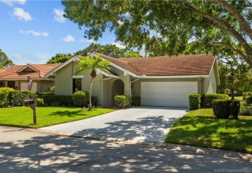 Golf Home -  2720 Sw Willowood Circle, Palm City, Fl 2720 Sw Willowood Circle, Palm City, Fl