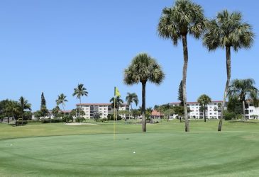 Golf course and homes - High Point