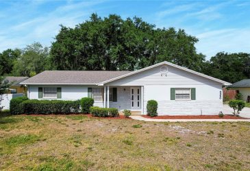 Golf Home -  4350 Old Colony Road, Mulberry, Fl 4350 Old Colony Road, Mulberry, Fl