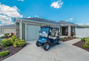 Golf Home - Beautiful Three Bedroom Courtyard Villa Only 2 Minutes from Lake Sumter Landing
