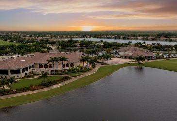 Golf course with lake and homes - Heritage Bay Golf and Country Club