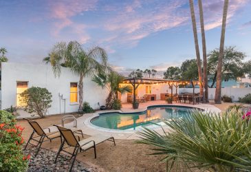 Golf Home - Voltaire! Charming home near Kierland Commons! Private heated pool & spa with Desert like backyard!