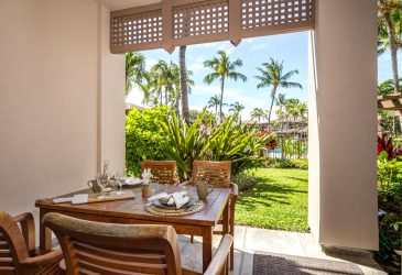 Golf Home - K B M Resorts Colony Villas at Waikoloa CVW-2004: Your Private Oasis with Golf Course Views, Luxury Amenities, and Pool Access in Just 1 Min